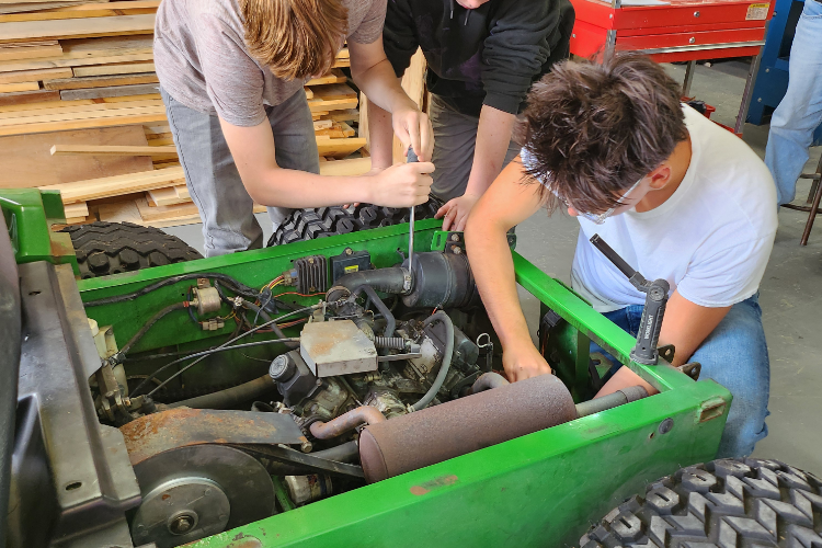 Building and Property Maintenance Curriculum Topic: Equipment Maintenance