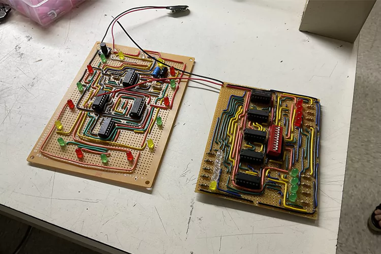 Electronics: Digital Electronic Projects