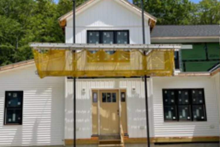 Carpentry: Vinyl Siding